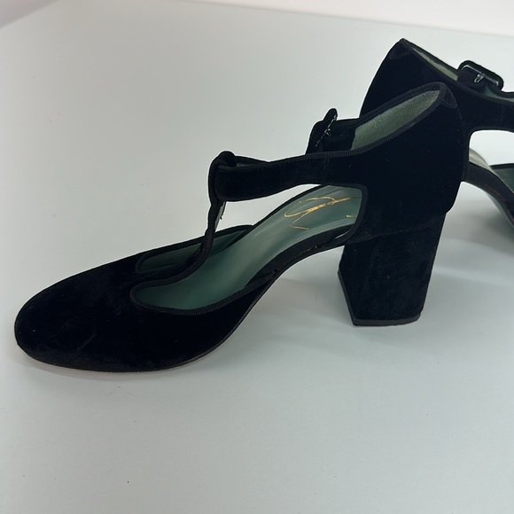Paola d’Arcano Flapper Roaring 20’s Style Mary Jane Tee Strap Velvet Heels 38.5 - Picture 9 of 10